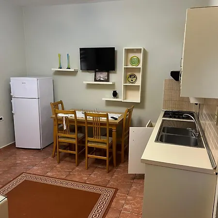 040 מלון Velipojë